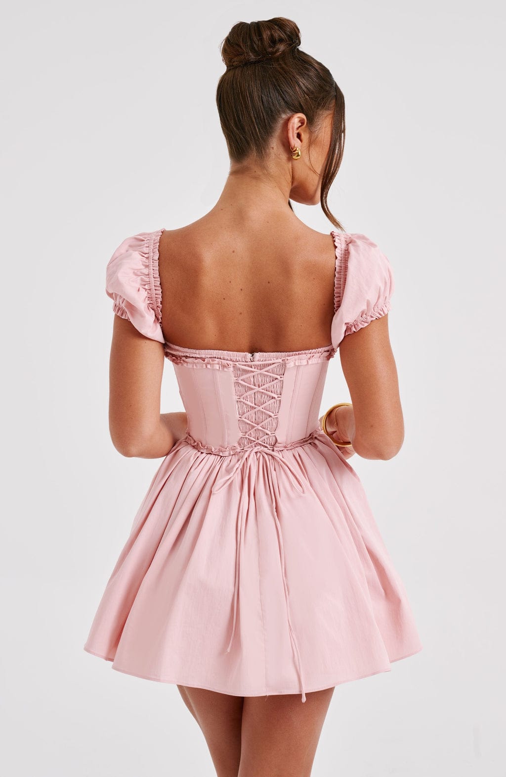 Penelope Mini Dress Blush – Vestido Mini Penelope Blush, Elegância e Delicadeza em uma Peça Única