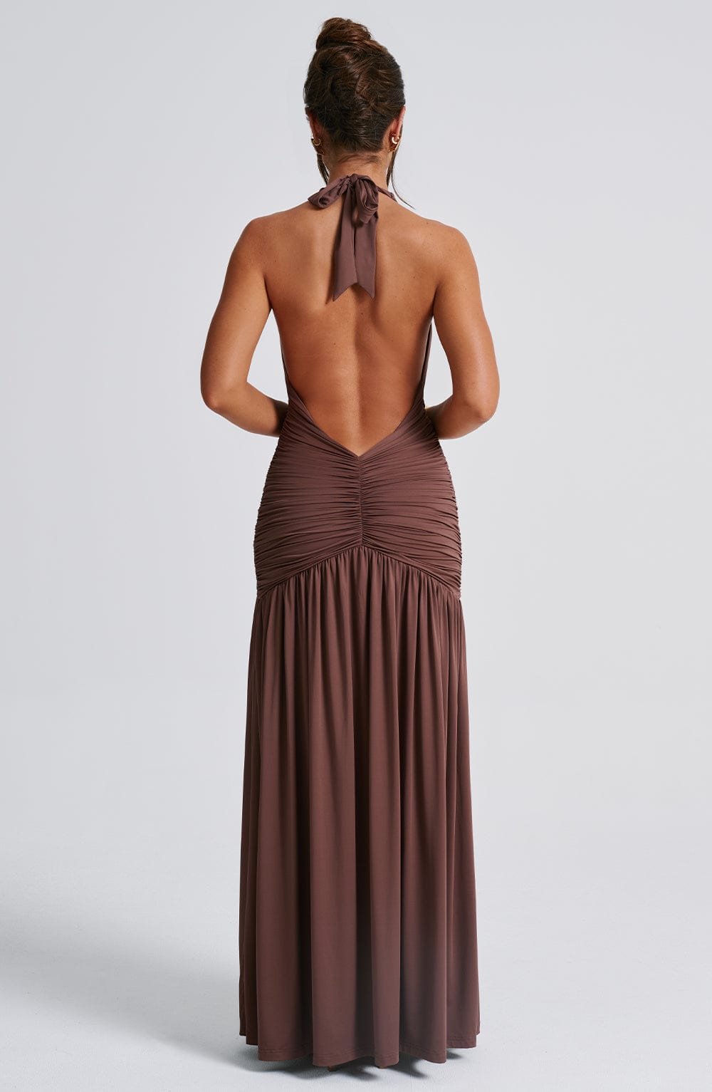 Melania Maxi Dress Chocolate – Vestido Longo Melania Chocolate, Sofisticação e Elegância Refinada