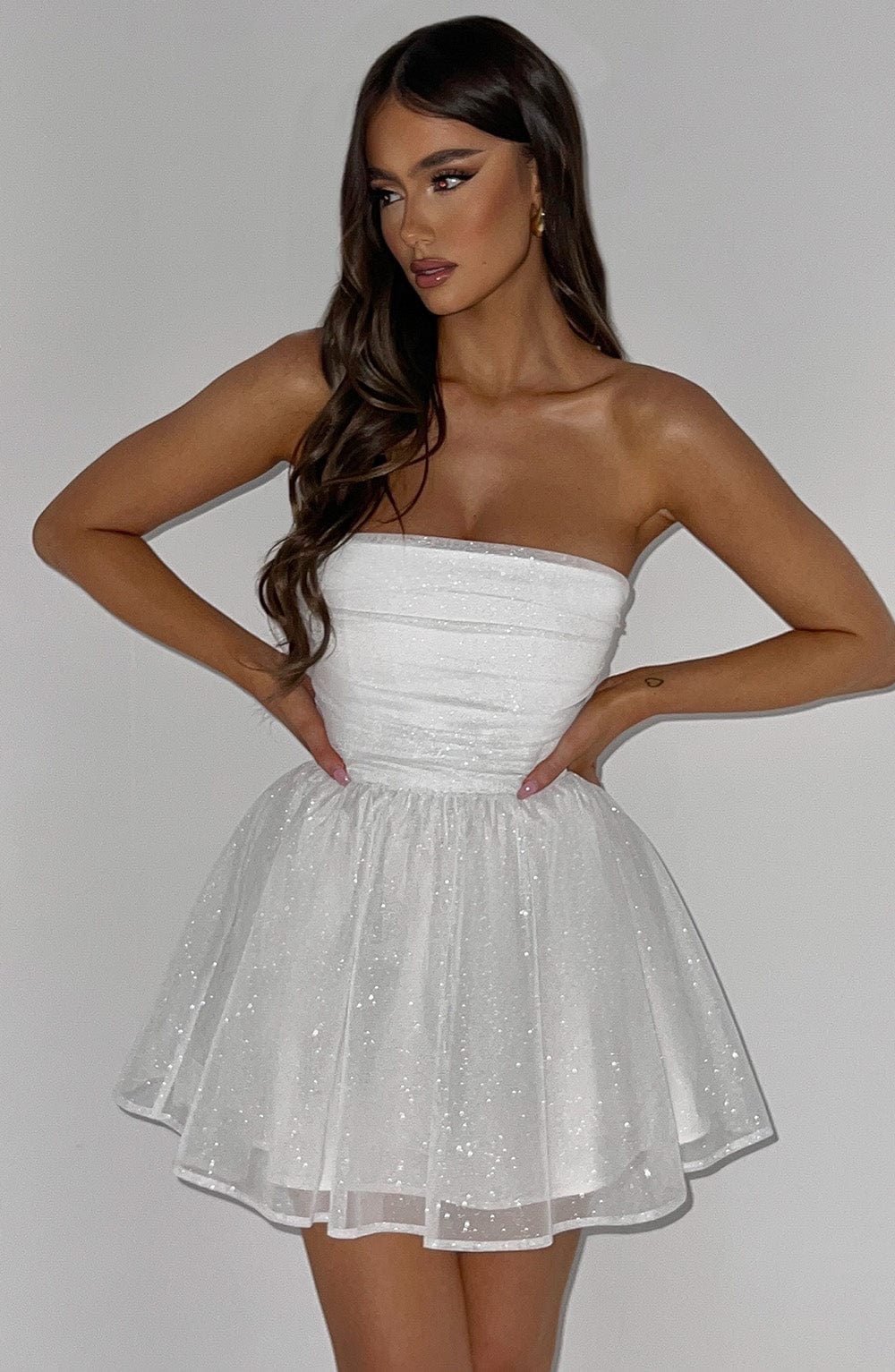 Katrina Mini Dress Ivory Sparkle - Vestido Mini Katrina Marfim com Brilho, Glamour e Sofisticação