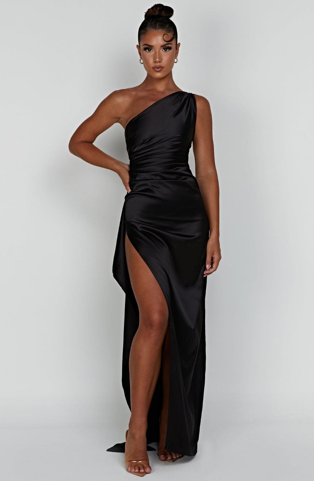 Ariel Maxi Dress Black - Vestido Longo Ariel Preto, Elegância Atemporal e Sofisticação Exclusiva