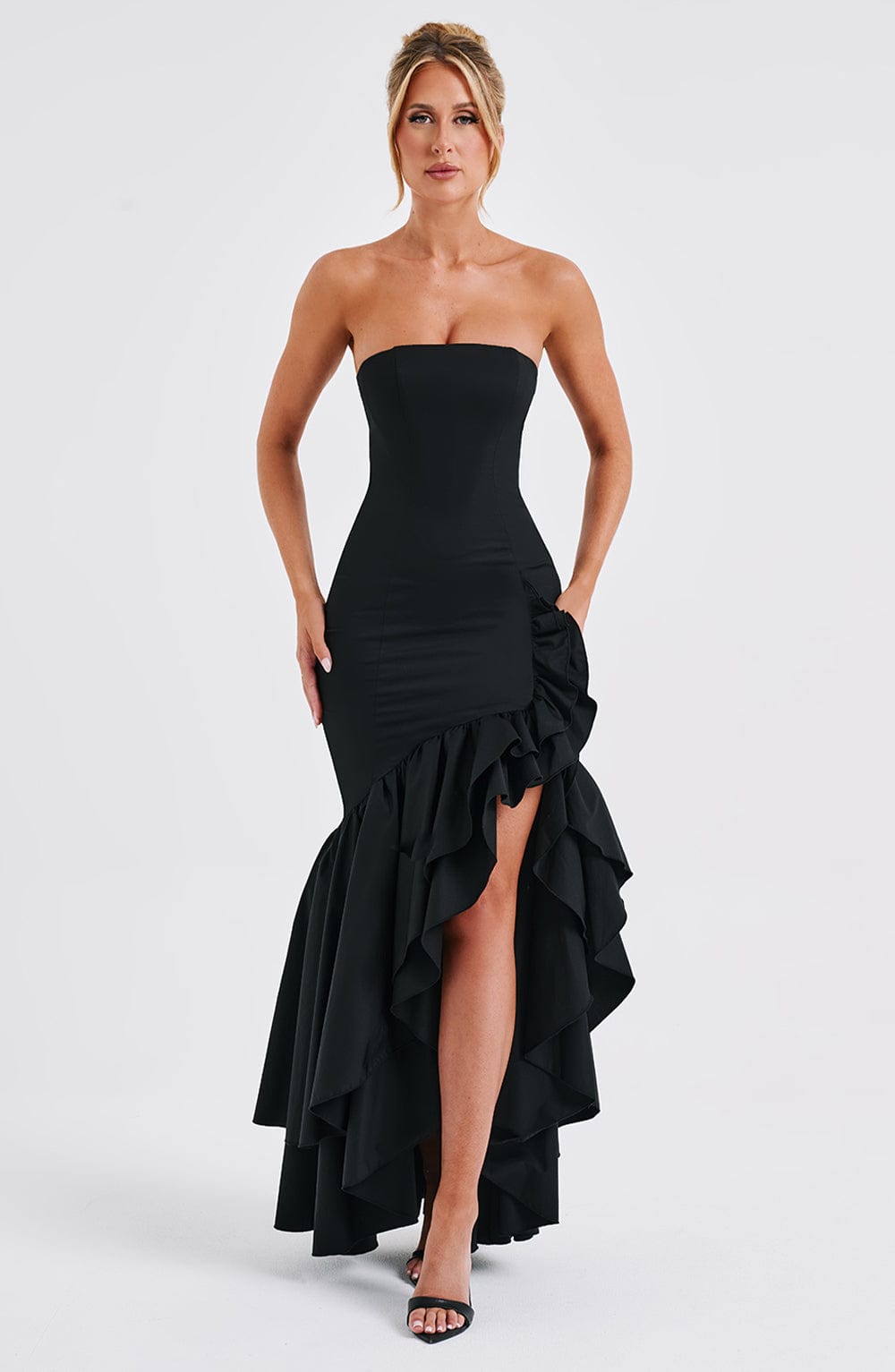 Angelina Maxi Dress Black - Vestido Longo Angelina Preto, Sofisticação Atemporal e Elegância Refinada