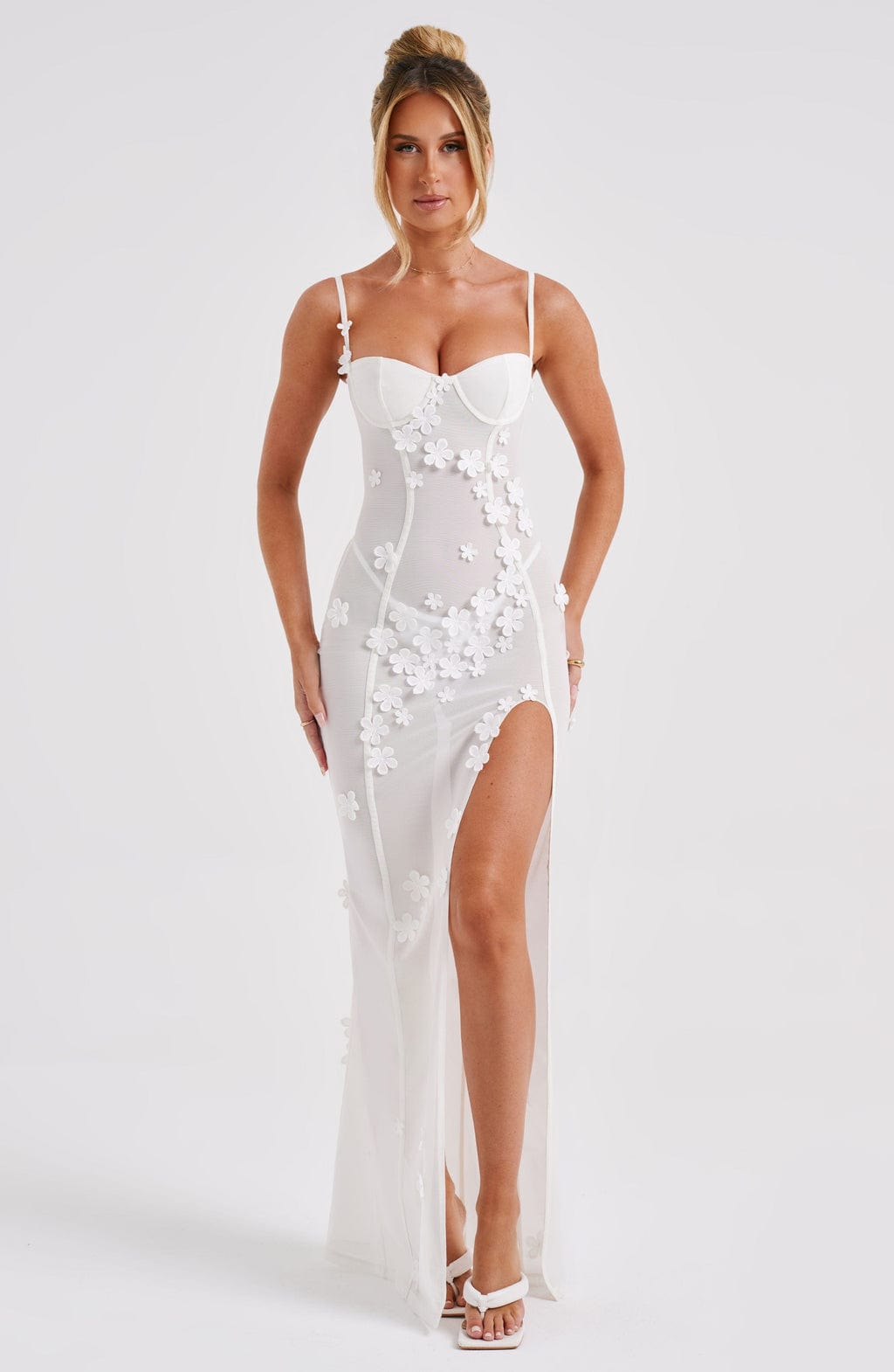Dalary Maxi Dress Ivory – Vestido Longo Dalary Marfim, Elegância e Sofisticação Intocável