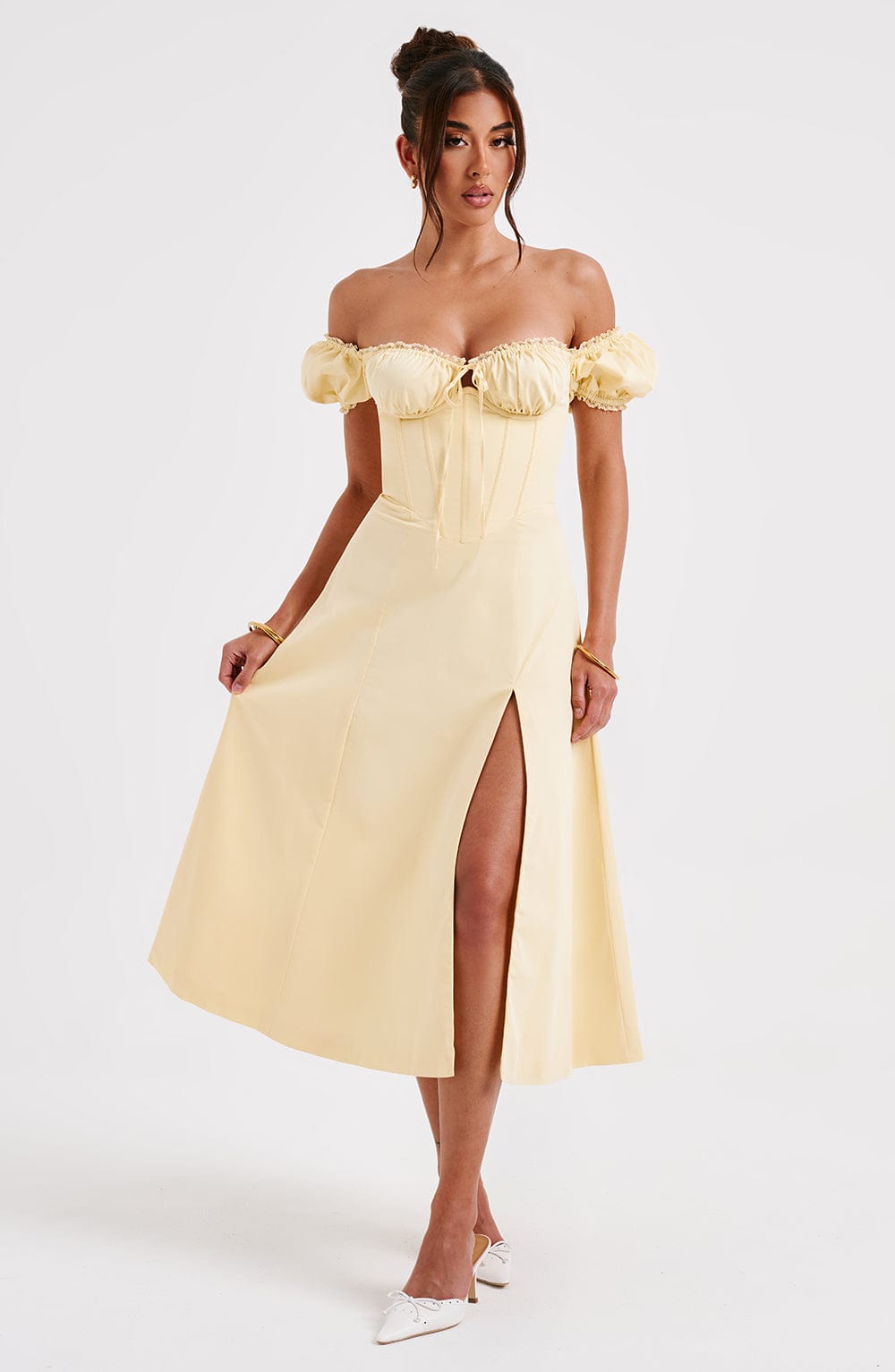 Courtney Midi Dress Lemon – Vestido Midi Courtney Amarelo, Frescor e Elegância em Uma Peça Única