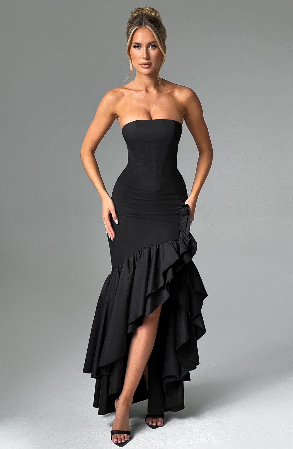 Angelina Maxi Dress Black - Vestido Longo Angelina Preto, Sofisticação Atemporal e Elegância Refinada