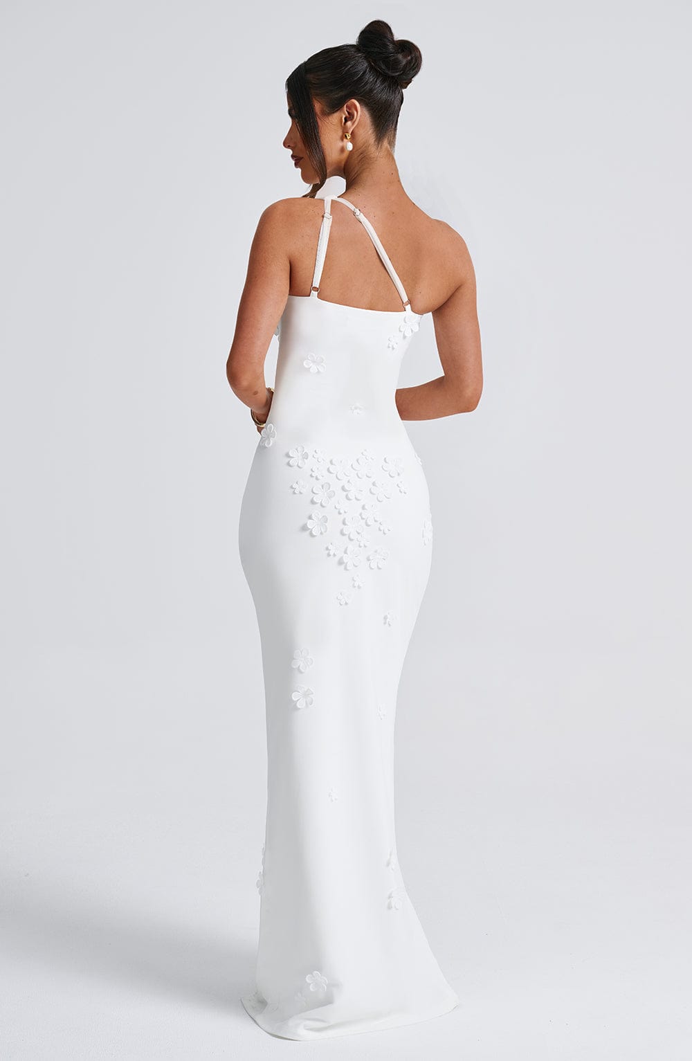Cynthia Maxi Dress Ivory - Vestido Longo Cynthia Marfim, Elegância Atemporal e Sofisticação Exclusiva