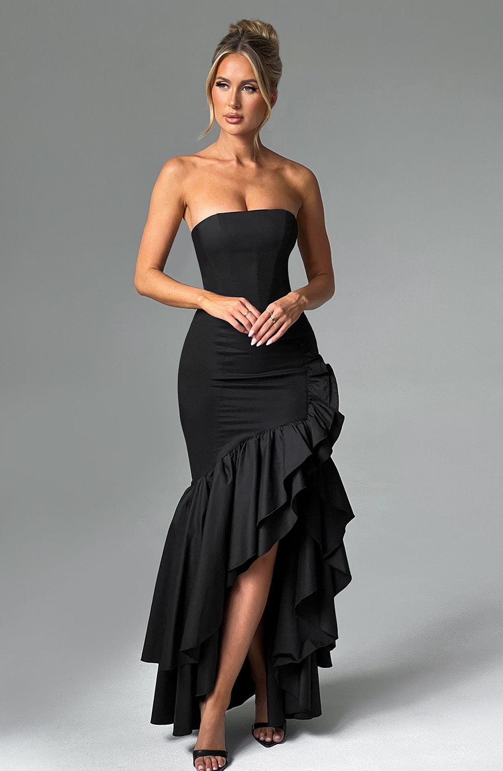 Angelina Maxi Dress Black - Vestido Longo Angelina Preto, Sofisticação Atemporal e Elegância Refinada