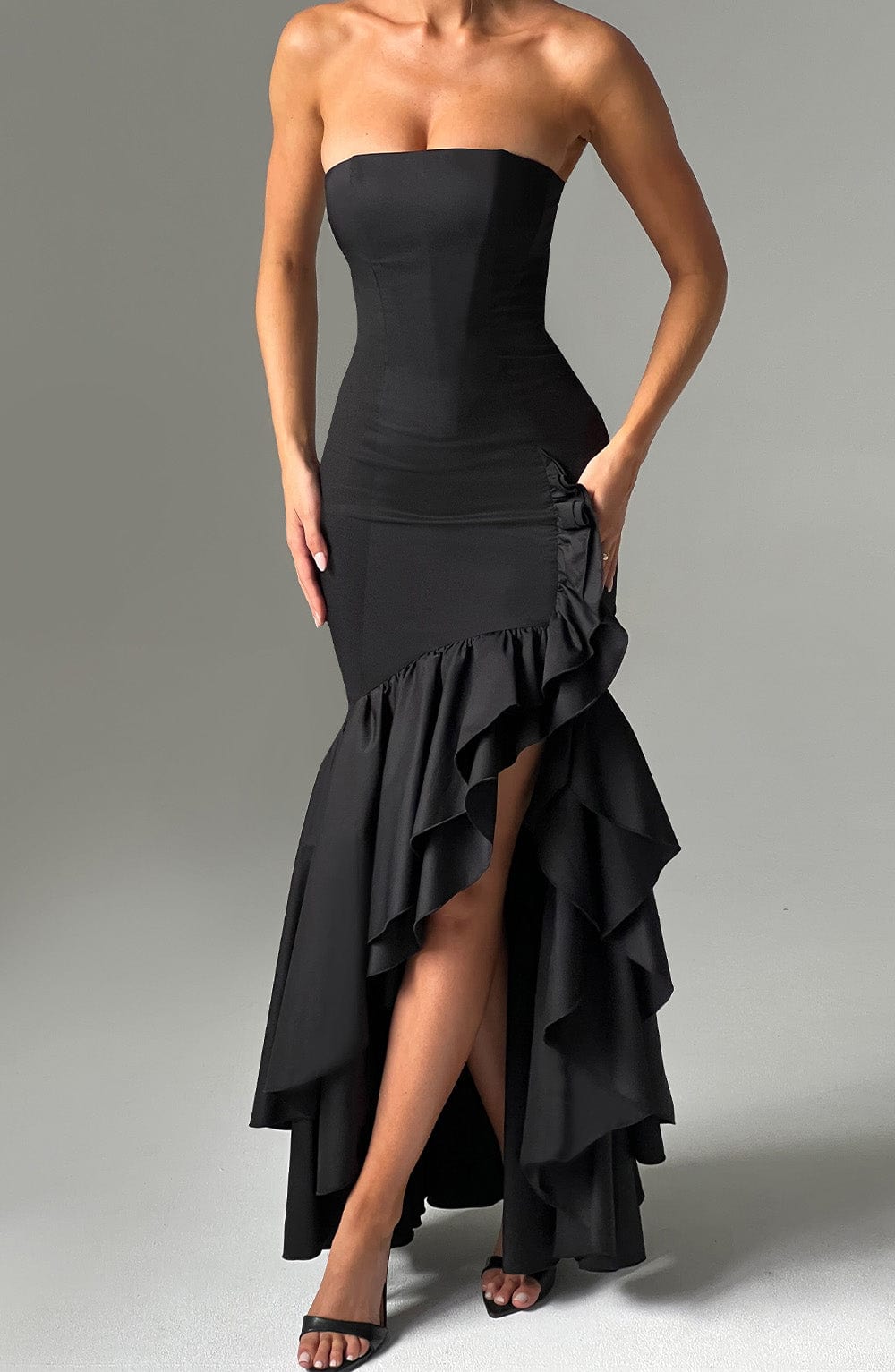 Angelina Maxi Dress Black - Vestido Longo Angelina Preto, Sofisticação Atemporal e Elegância Refinada