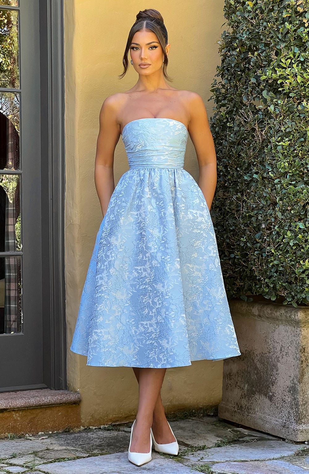 Saoirse Midi Dress Blue – Vestido Midi Saoirse Azul, Elegância e Sofisticação em Cada Detalhe