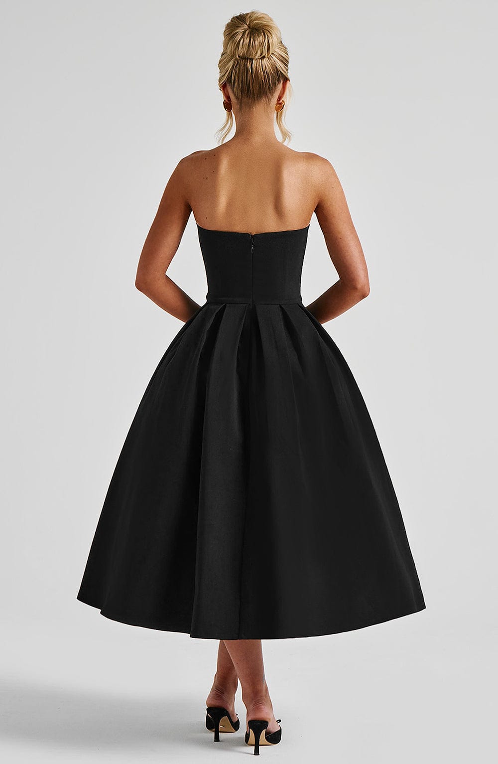 Edith Midi Dress Black – Vestido Midi Edith Preto, Sofisticação e Elegância Atemporal