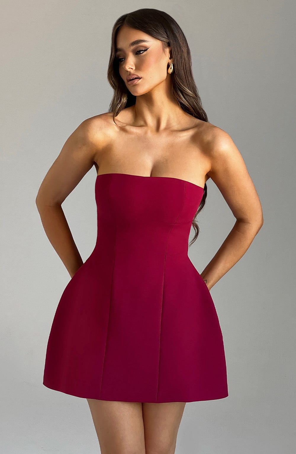 Asha Mini Dress Red – Vestido Mini Asha Vermelho, Sofisticação e Estilo Apaixonante