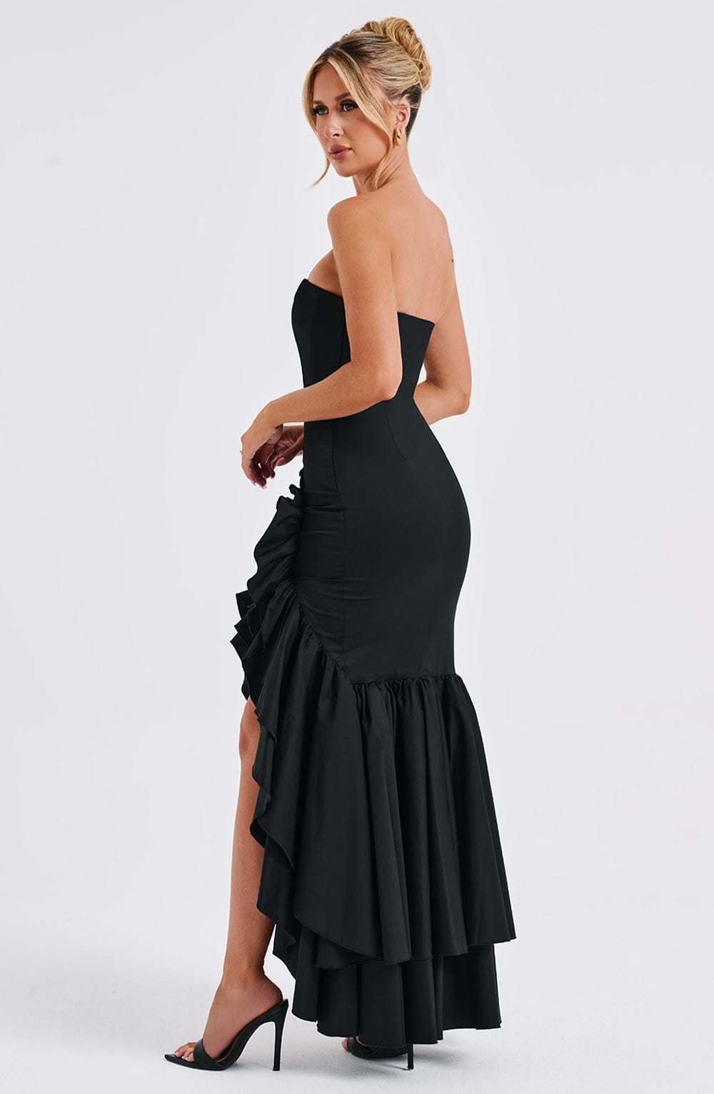 Angelina Maxi Dress Black - Vestido Longo Angelina Preto, Sofisticação Atemporal e Elegância Refinada